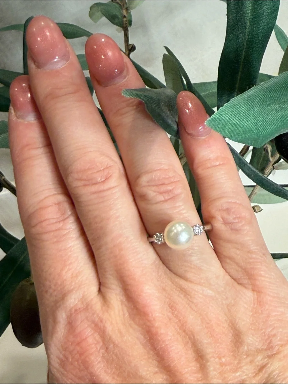 Diamond Pearl Ring in White Gold